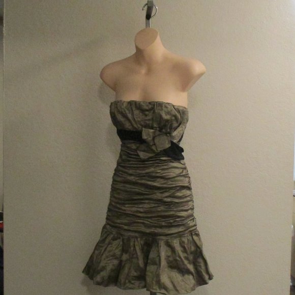 BCBG Gold Halter Mini Dress XS - Picture 5 of 8